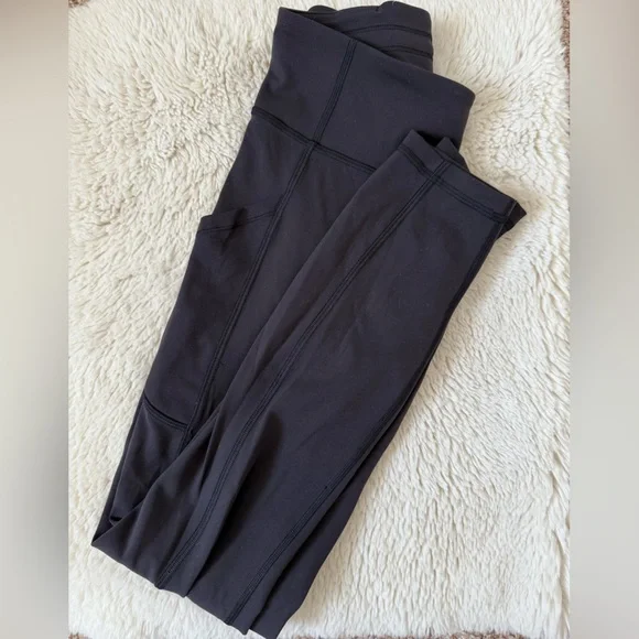 Lululemon Wunder Train High-Rise Leggings - Picture 3 of 3